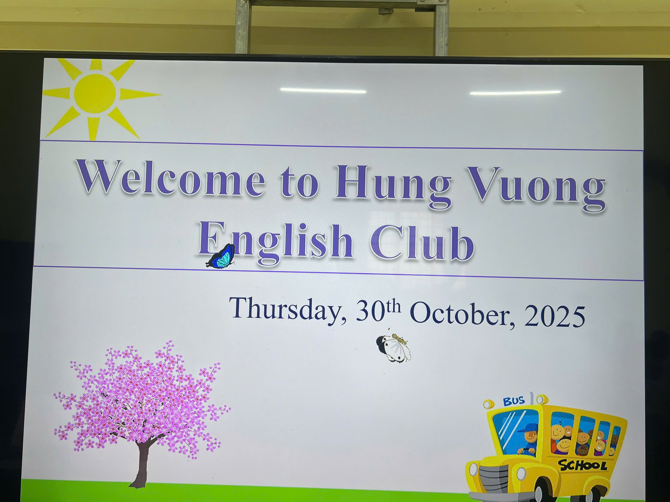 CÂU LẠC BỘ TIẾNG ANH THÁNG 10 – CHỦ ĐỀ “TỰ GIỚI TH