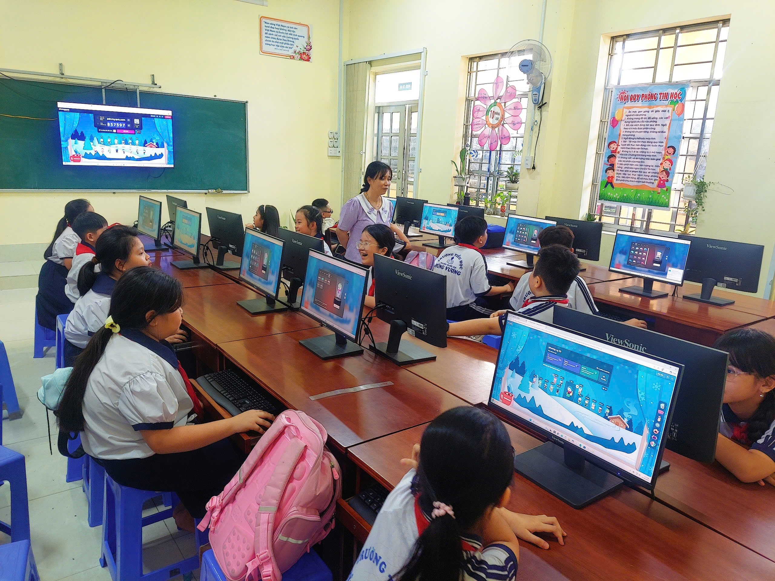 CÂU LẠC BỘ TIN HỌC THÁNG 12 - CHỦ ĐỀ "TỔ CHỨC LƯU 