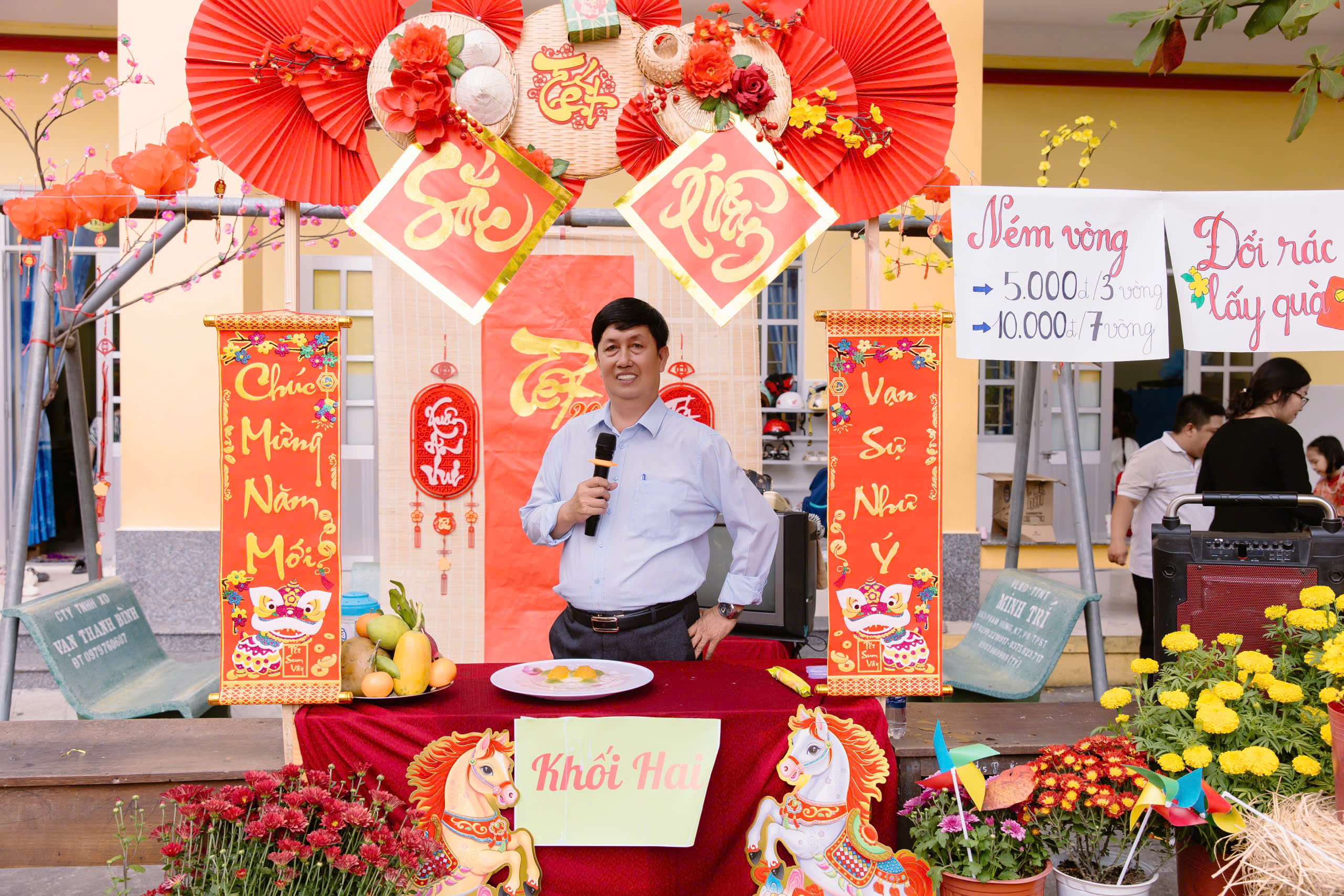 TRƯỜNG TIỂU HỌC HÙNG VƯƠNG TỔ CHỨC NGÀY HỘI CHỢ XU